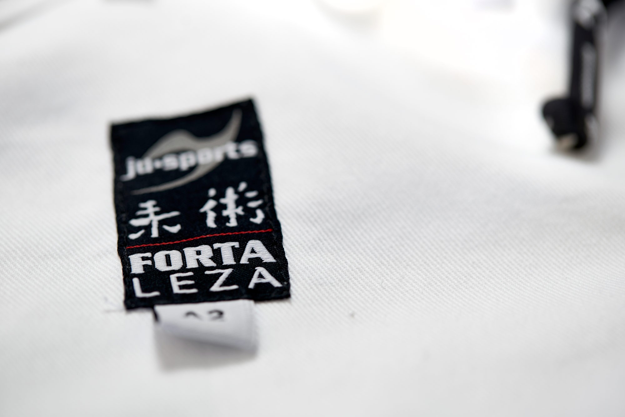 BJJ Starter Gi "Fortaleza" + BJJ gordel wit