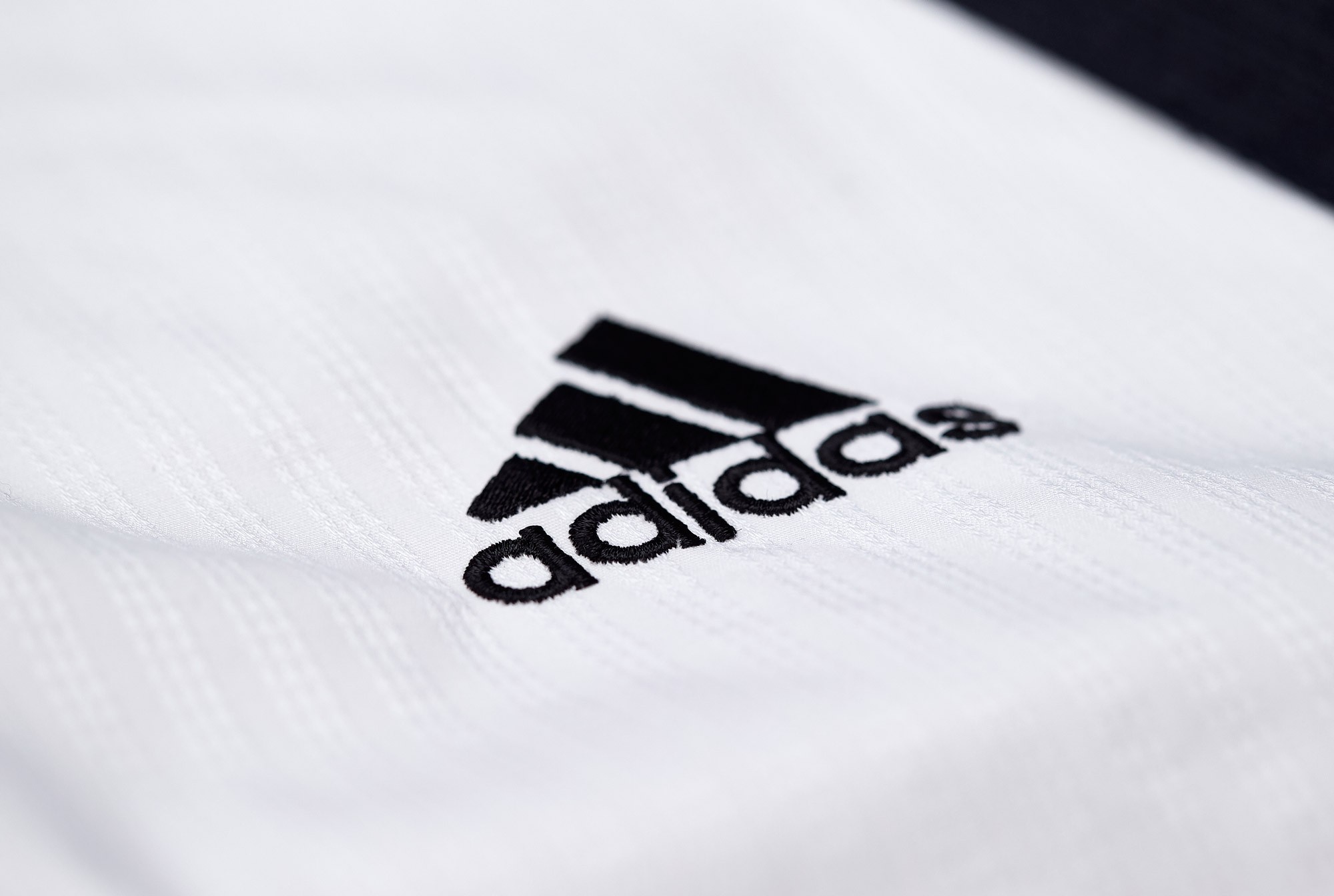 Taekwondopak adidas Poomsae Senior vrouw ADITPAF01
