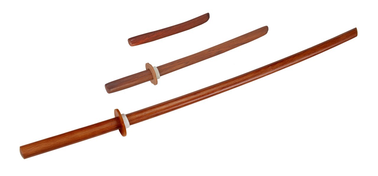 Set bestaande uit Tanto, Shoto en Bokken in rood