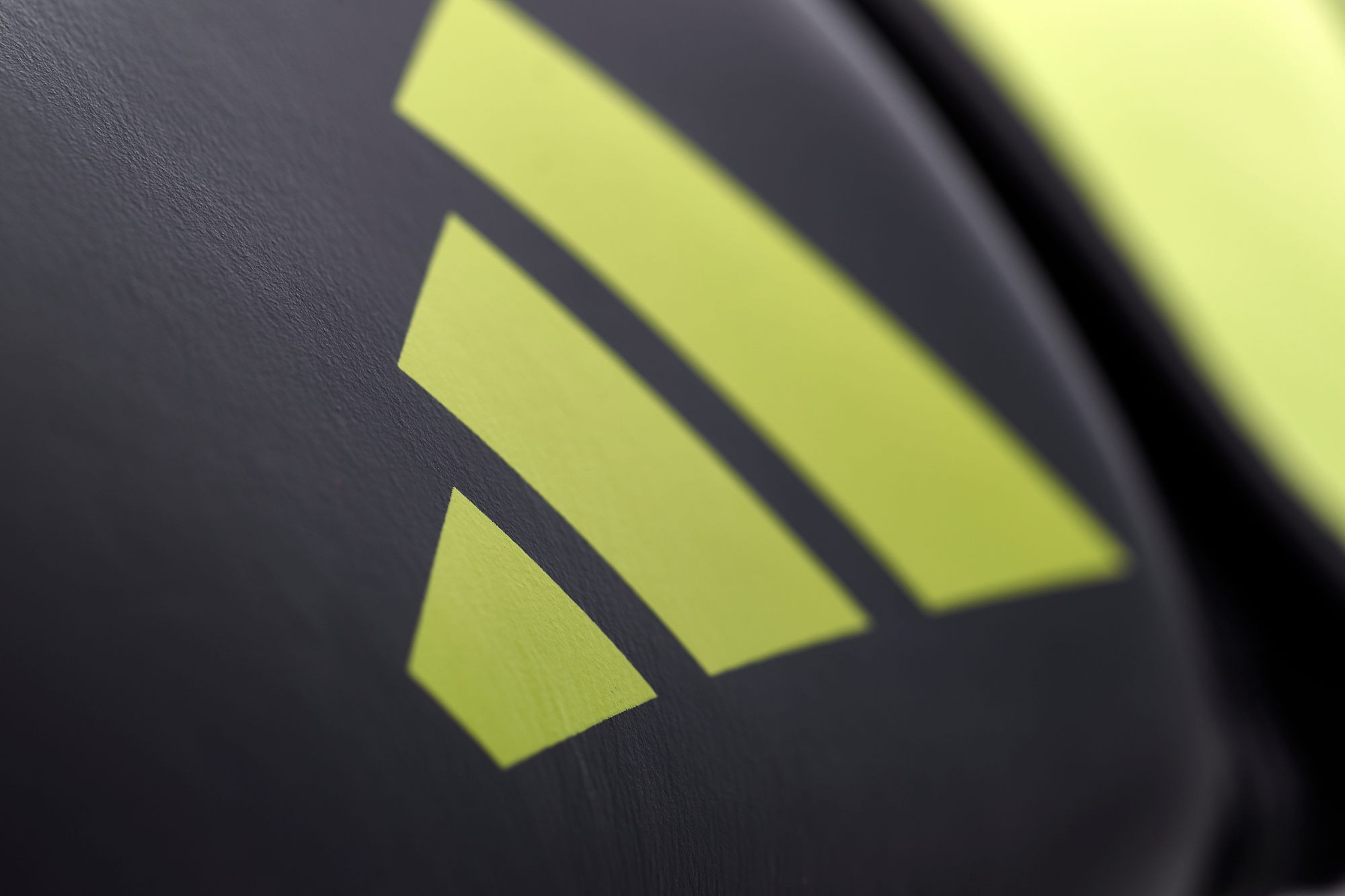 adidas Kickboxing wedstrijdhandschoen zwart/neongroen, adiKBWKF200