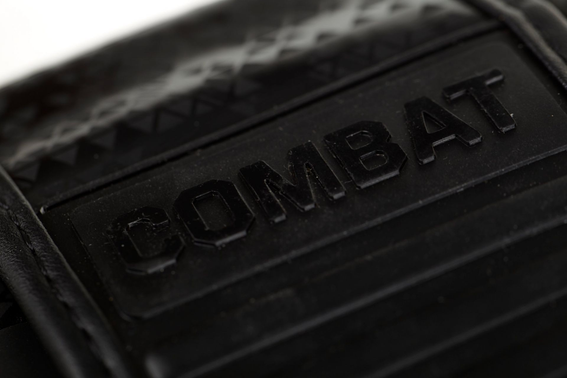 Adidas bokshandschoenen Combat 50 zwart/zwart, adiC50TG