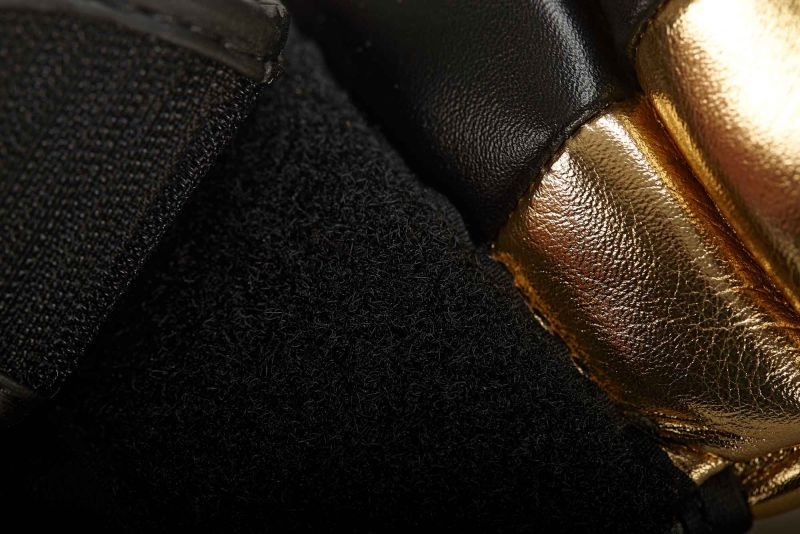 adidas Speed Tilt 450 MMA sparringhandschoen zwart/goud adiCSG450