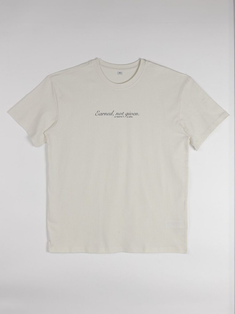 Ju-Sports Oversized Shirt "Earned, not given"
