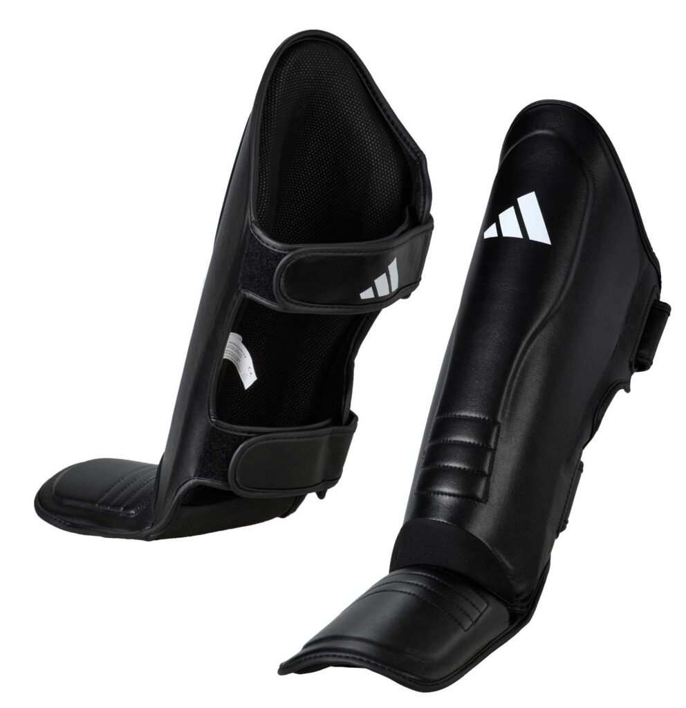 adidas Super Pro scheenbeschermer zwart/wit, adiSGSS011