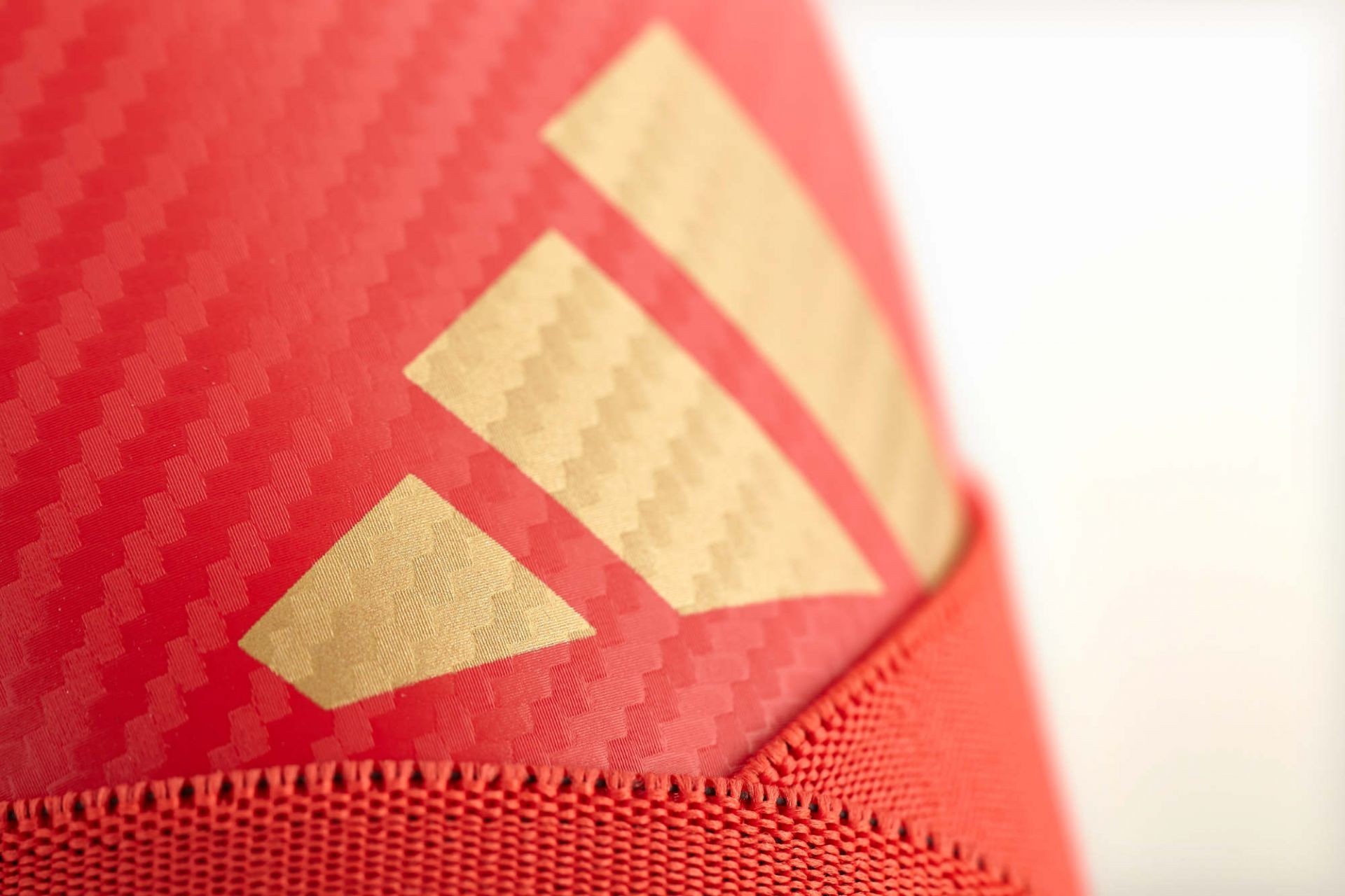 adidas Pro Kickboxing voetbescherming rood/goud, adiKBB300HD