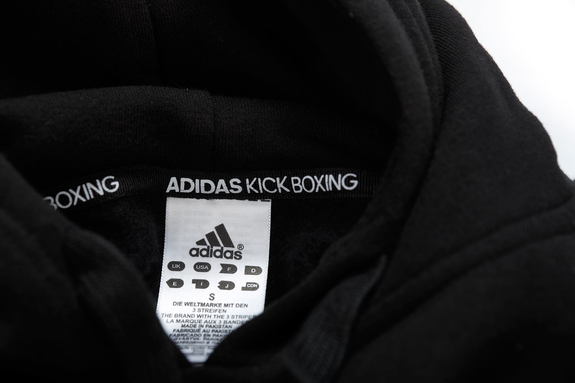 adidas Badge of Sport Hoody Kickboxing zwart adiCLHD20KB