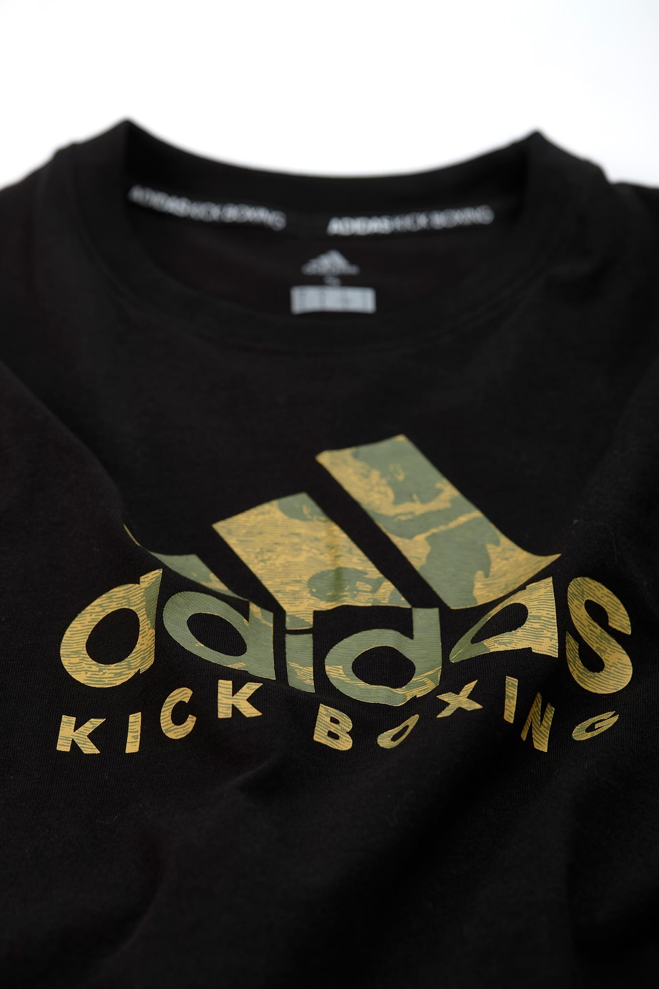 adidas Badge of Sport T-Shirt Kickboxing zwart adiCLTS20KB